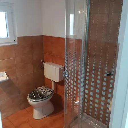 Zafír Ház Apartman *